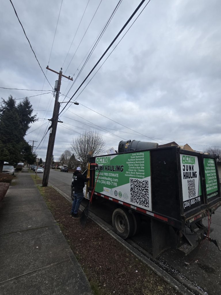 How a Junk Removal Service Saves You Time and Stress