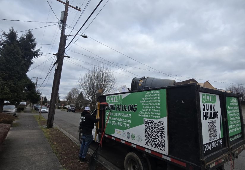 How a Junk Removal Service Saves You Time and Stress